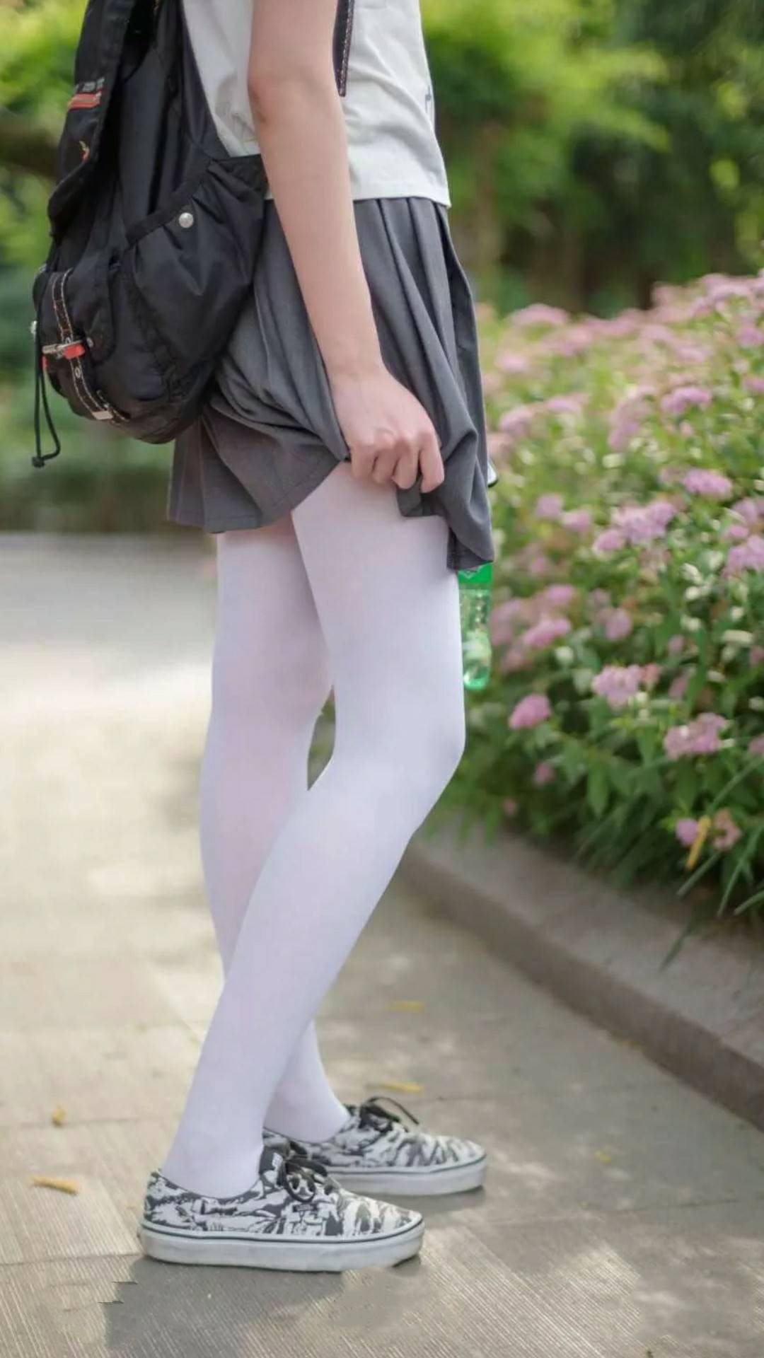 中学篮球教师专项培训课程规模逐年扩大，中学生篮球培训