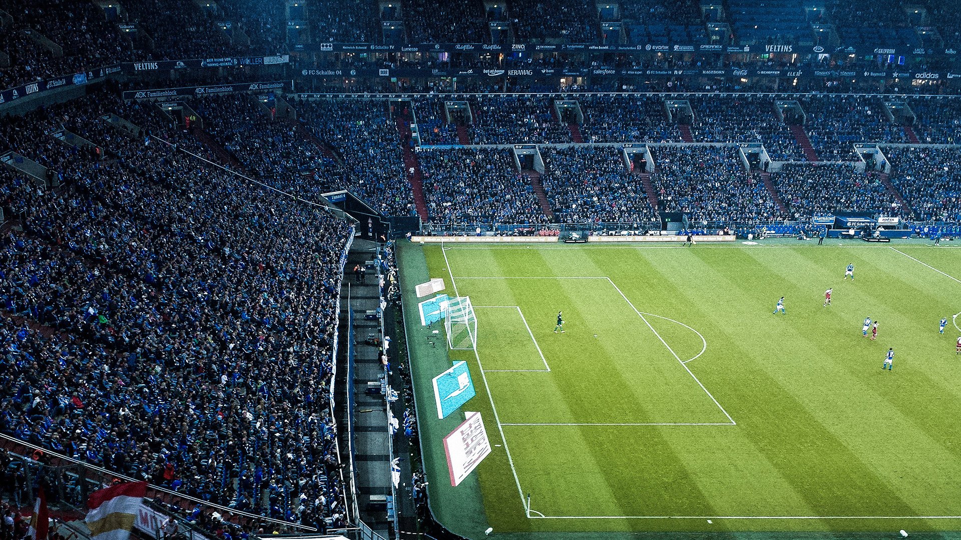 世俱杯网址-皮特·库策用实力回应所有挑战，皮尔库特设计师