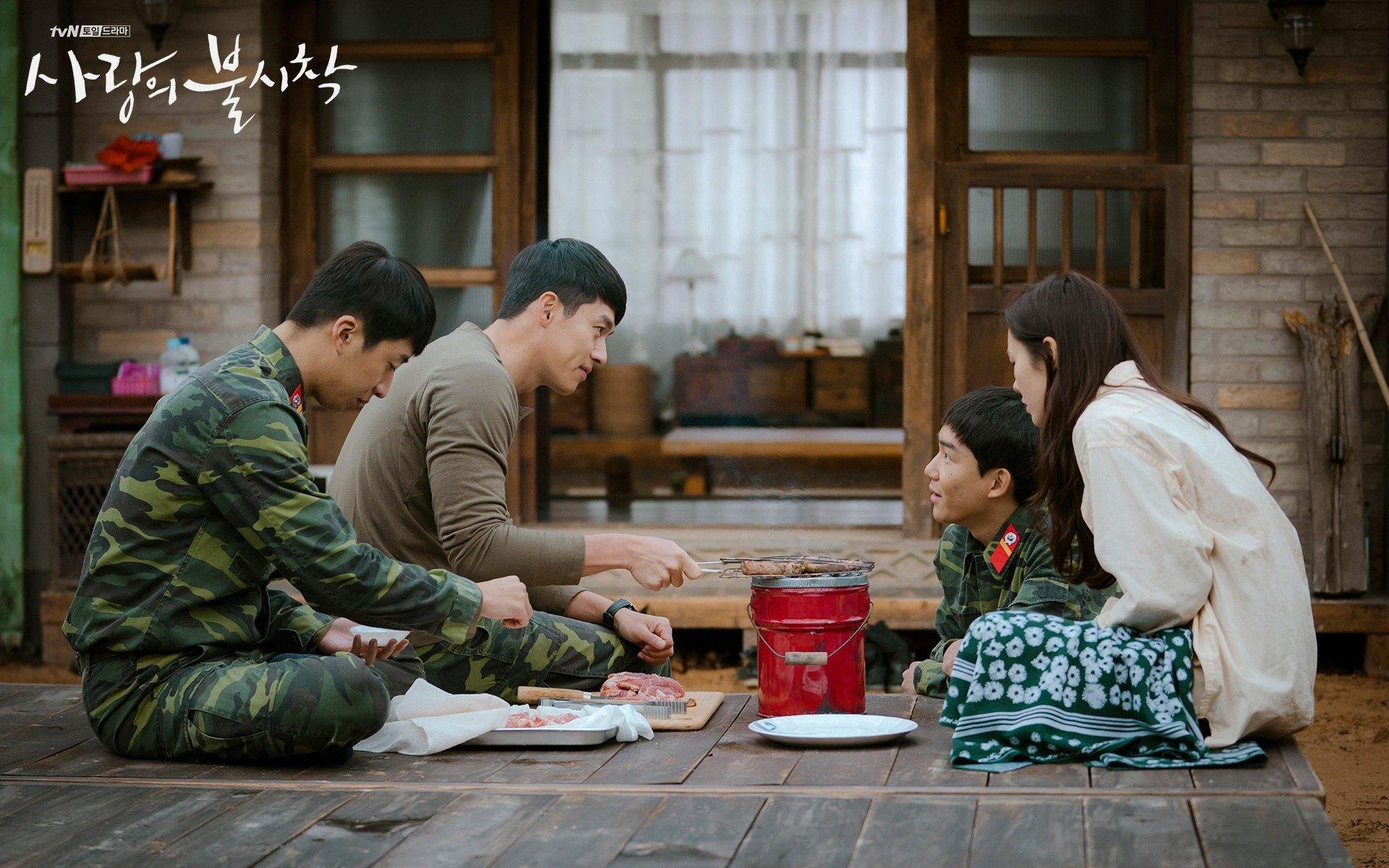 跳水比赛奥地利男队精准入水，奥地利跳水运动员